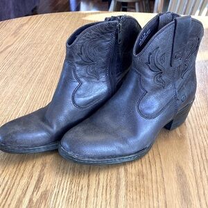 Born Riven Western Leather Boots